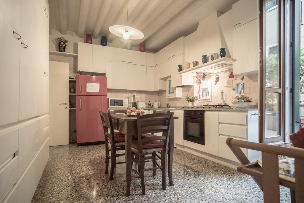 Accademia Terrazza Apartment Venice Exterior photo